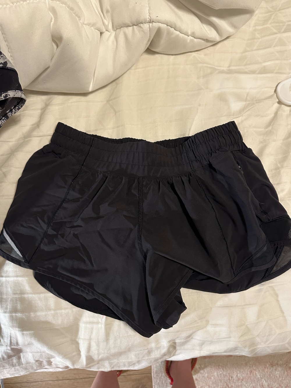 Lululemon - 2.5 Inch Hotty Hot Shorts